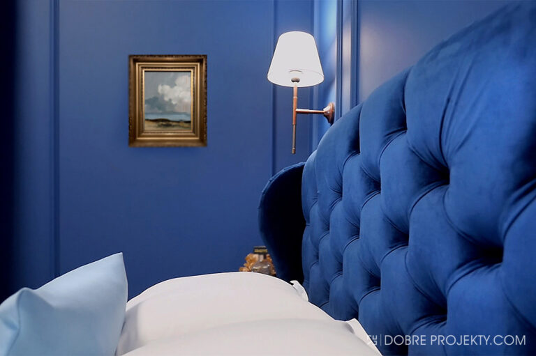 Niebieskie wnętrze pikowany zagłówek eleganckiego łóżka